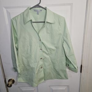 Women’s Foxcroft Button Long Sleeve Cotton Blend Green Wrinkle Free Top Size 10